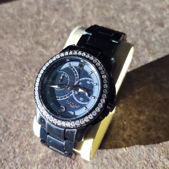 [SOLD ELSEWHERE] Black Women's Zodiac Watch Swiss Made - Picture 14 of 14